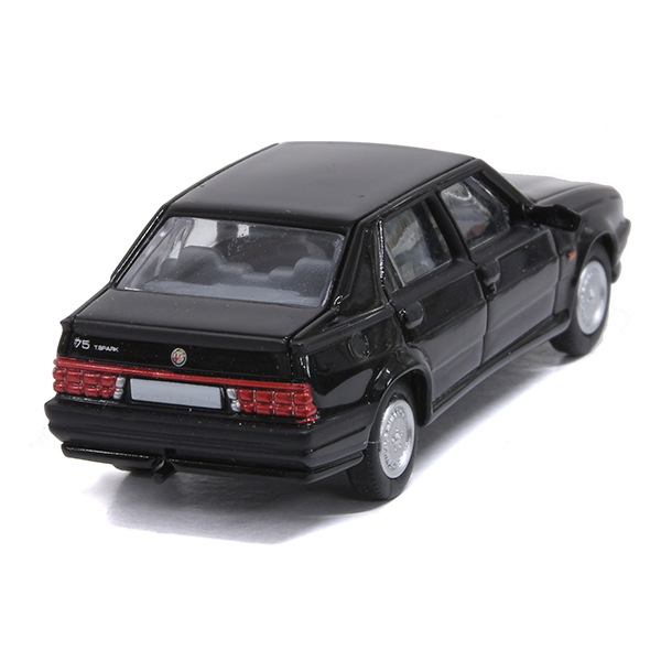 1/87 Alfa Romeo 75 ߥ˥奢ǥ