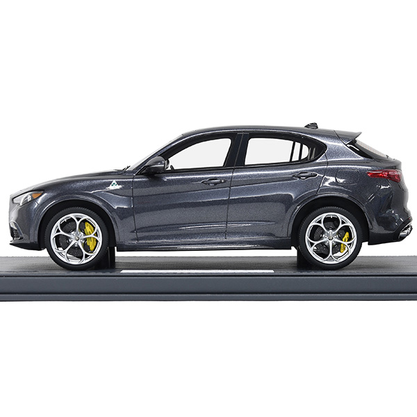 1/18 Alfa Romeo STELVIO QUADRIFOGLIOߥ˥奢ǥ(졼) by BBR