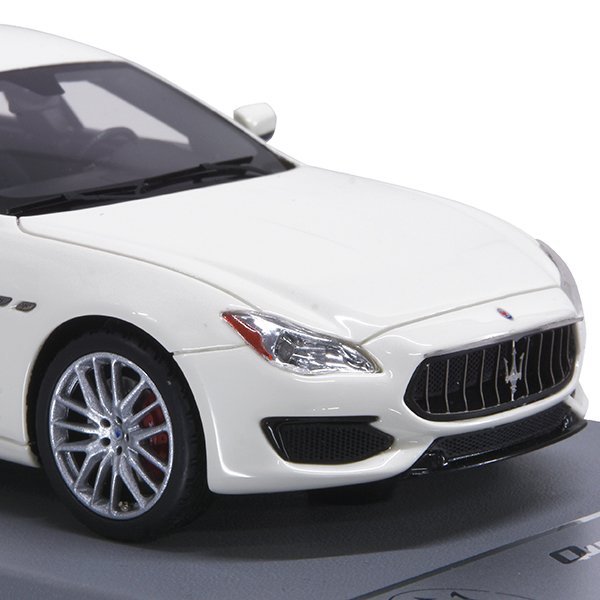 1/43 MASERATIQuattroporte Gransport 2017ߥ˥奢ǥ Bianco Alpi By BBR